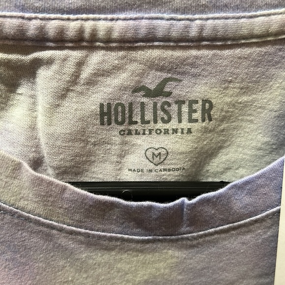 Hollister Tye Dye T-Shirt - Picture 3 of 5